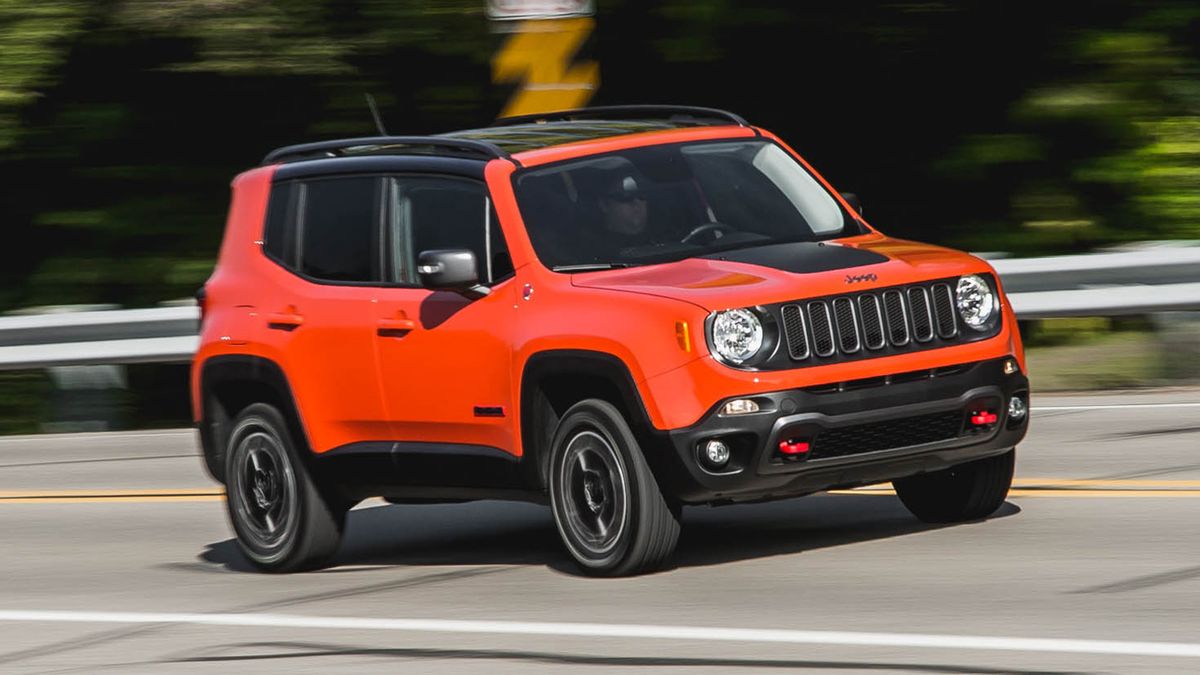 https://hips.hearstapps.com/hmg-prod/amv-prod-cad-assets/images/15q3/660572/2015-jeep-renegade-trailhawk-review-car-and-driver-photo-662241-s-original.jpg?fill=16:9&resize=1200:*
