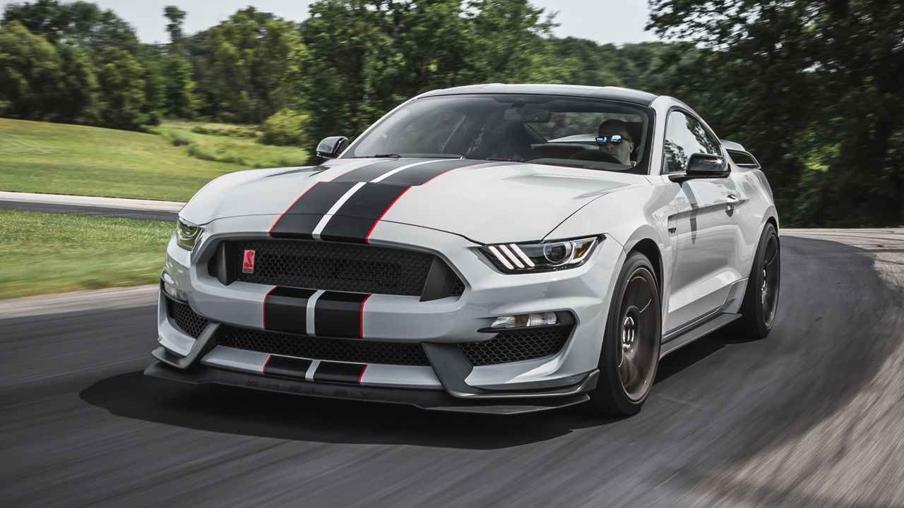 2016 Ford Mustang Shelby GT350R First Ride