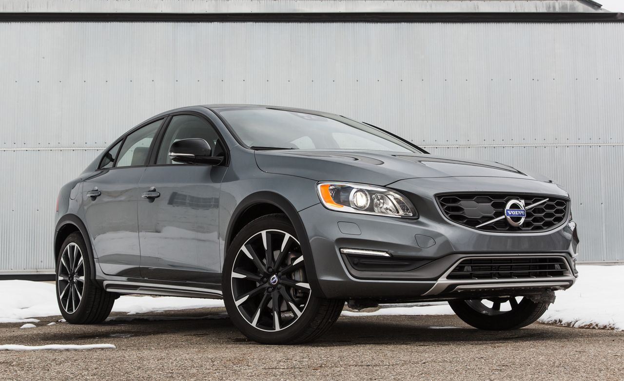 16 Volvo S60 Cross Country Test 11 Review 11 Car And Driver