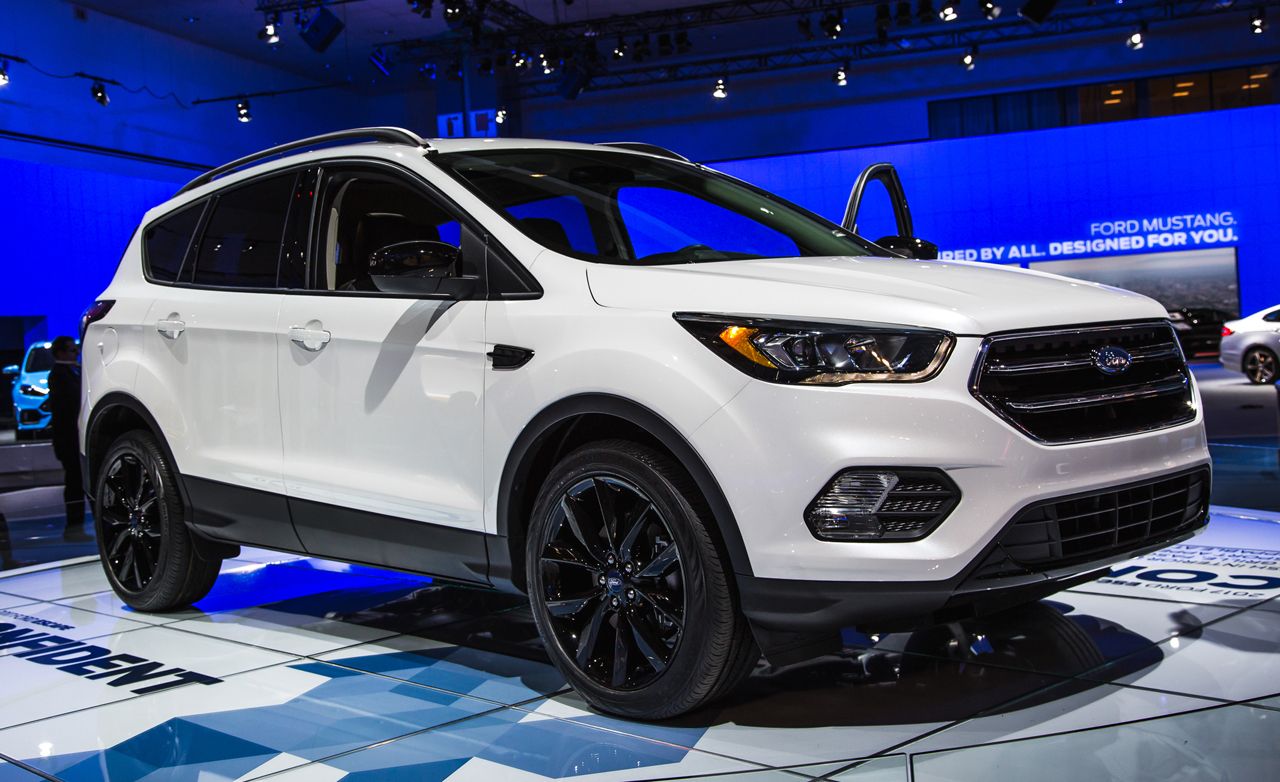 17 Ford Escape Debuts Cranks Up The Technology