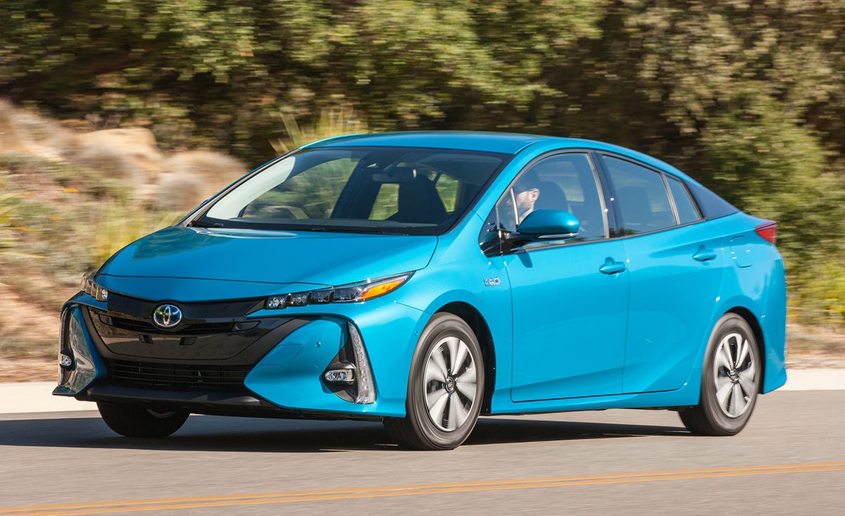 2017 Toyota Prius Prime First Drive 8211 Review Car And 2017 Toyota Prius Prime First Drive 8211 Review Car And Driver