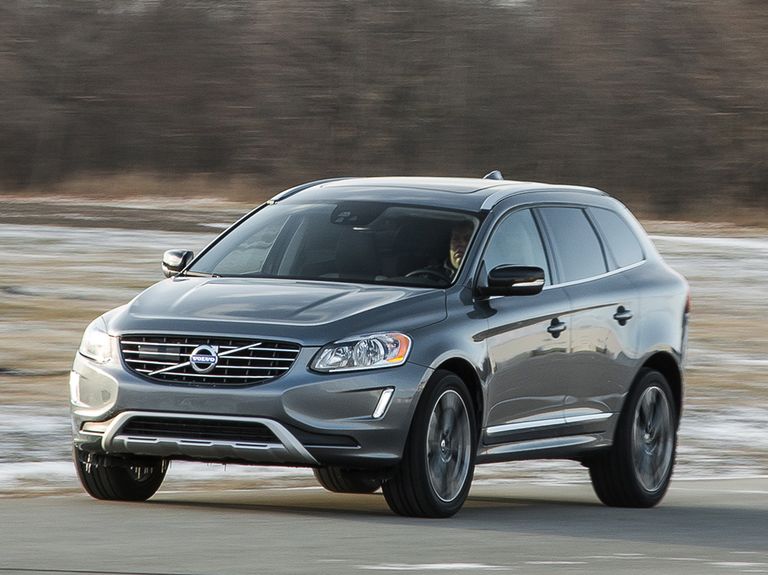 2017 Volvo XC60 Review, Pricing, and Specs