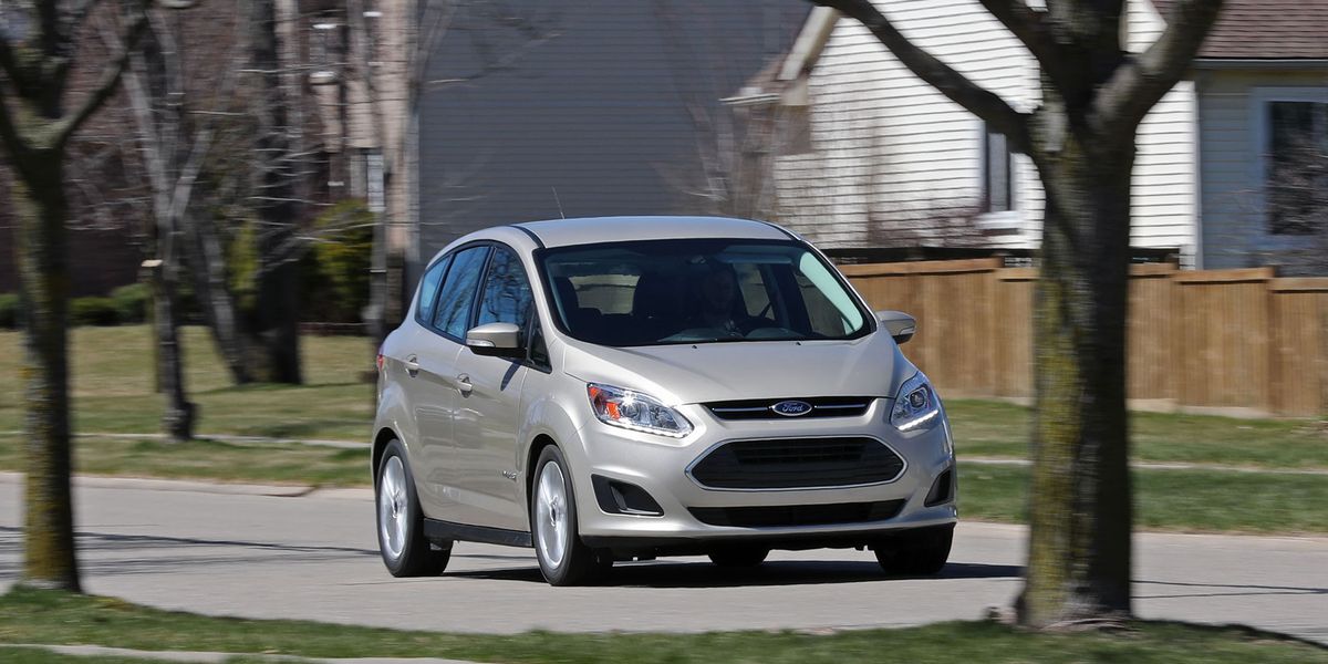 17 Ford C Max Hybrid Test Review Car And Driver