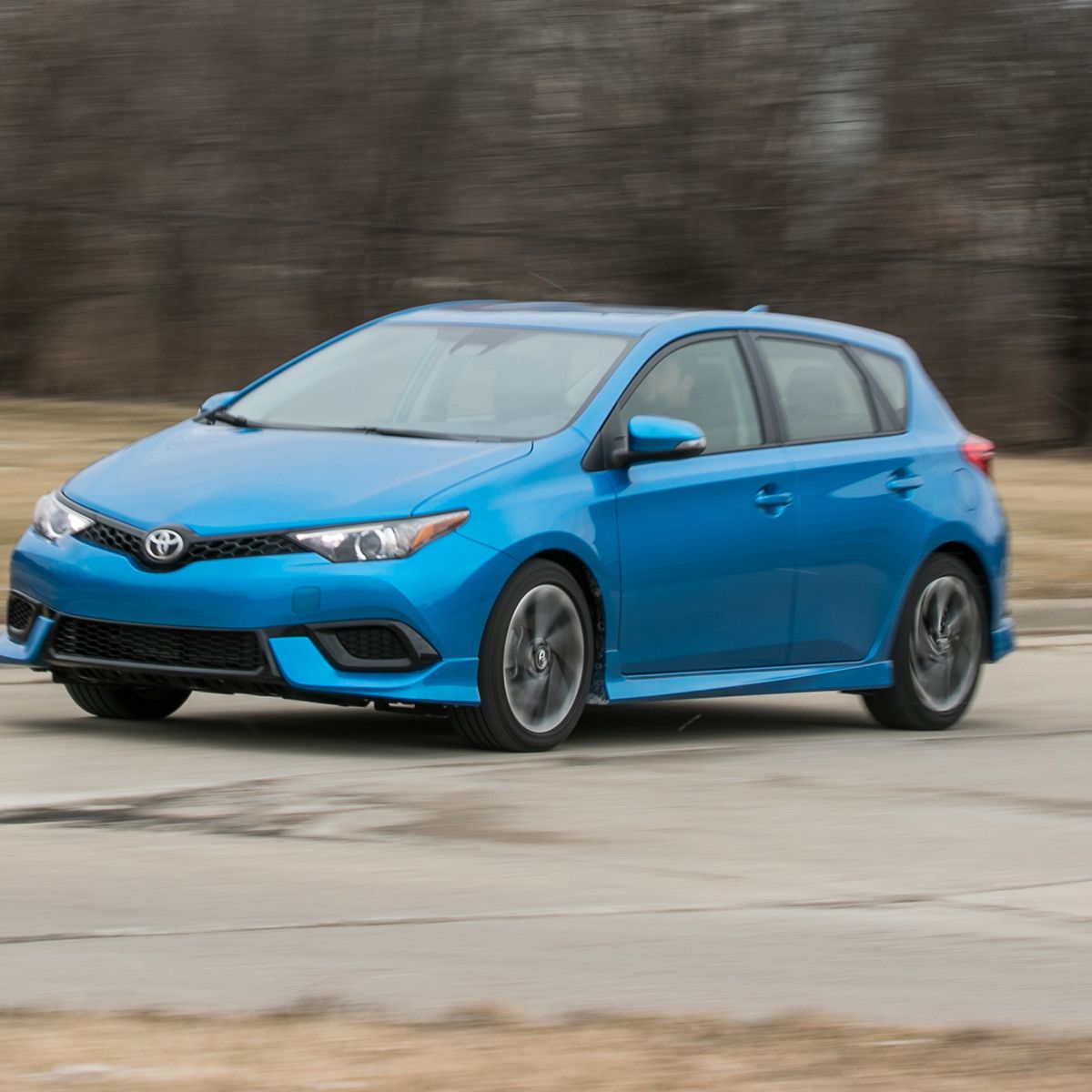 Toyota Auris, Reviews, Test Drives