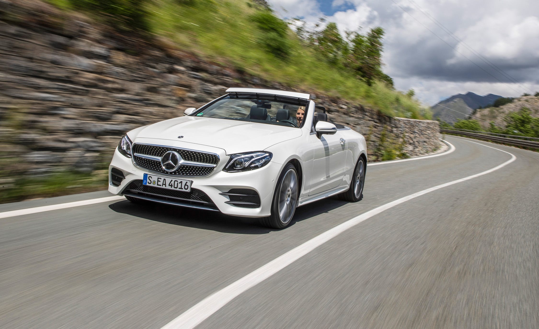 2022 e class coupe convertible