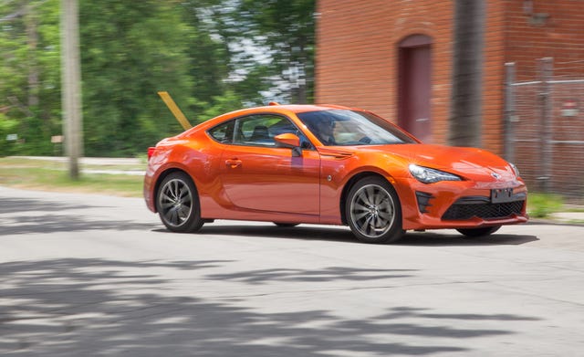 17 Toyota 86 Automatic Test Review Car And Driver