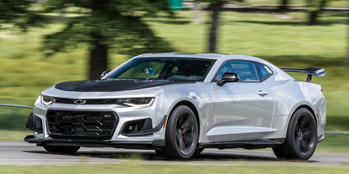 Chevrolet Camaro ZL1 1LE at Lightning Lap 2017 | Feature | Car and Driver