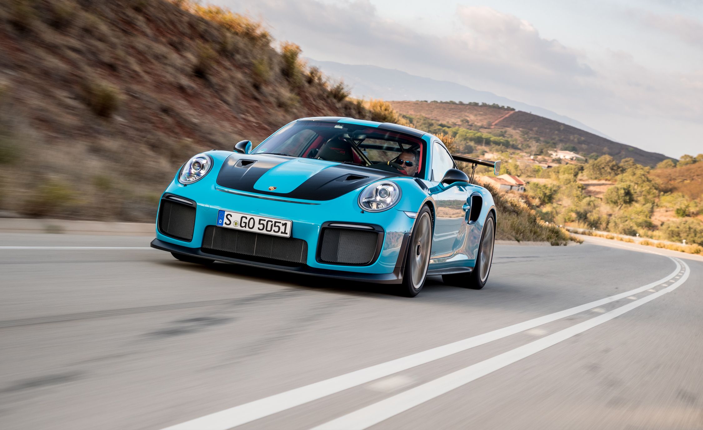 First Drive: 2018 Porsche 911 GT2 RS