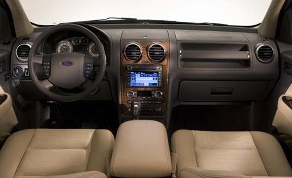  Revisión, precios y especificaciones del Ford Taurus X 2009