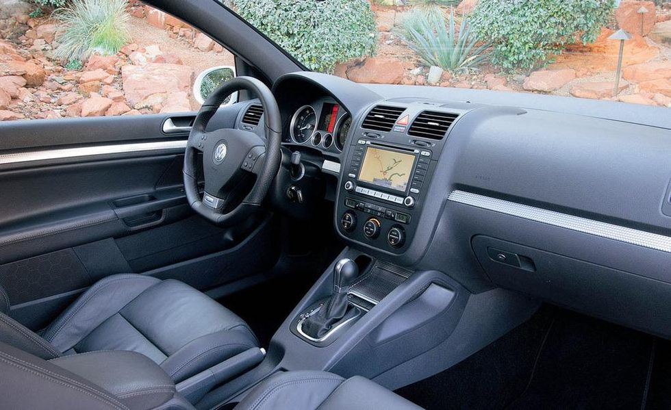2008 volkswagen r32 interior
