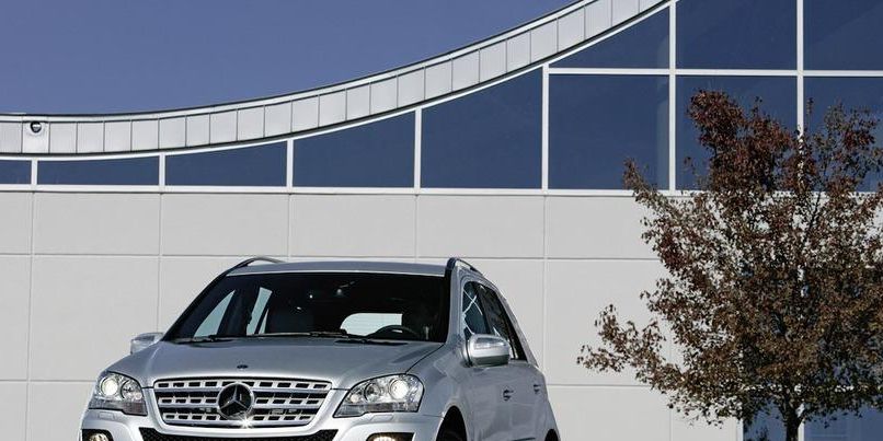 Mercedes Recalling 300,000 2006–2012 U.S. Models for Brake Defect