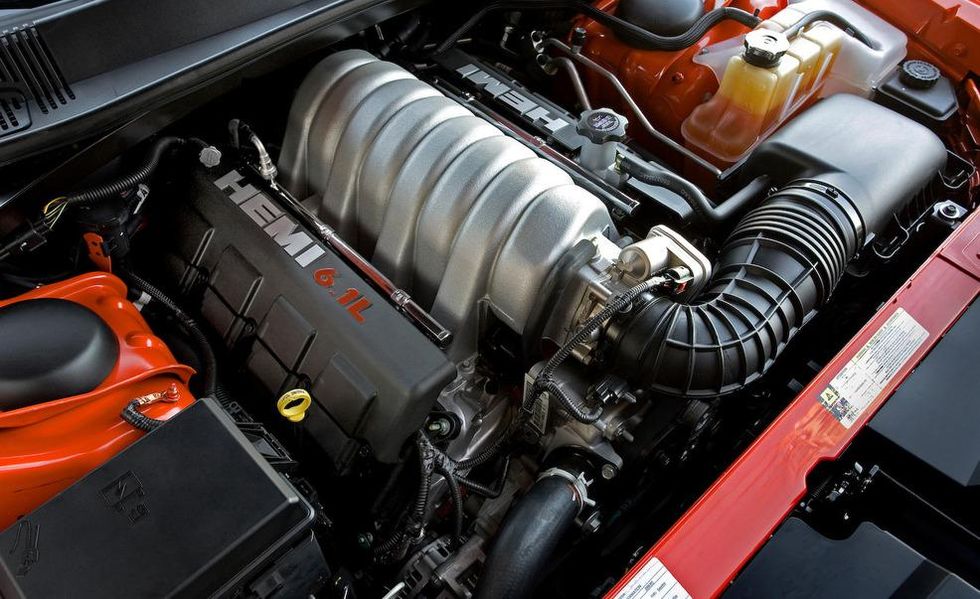 2008 dodge challenger srt8 61 liter hemi v 8 engine