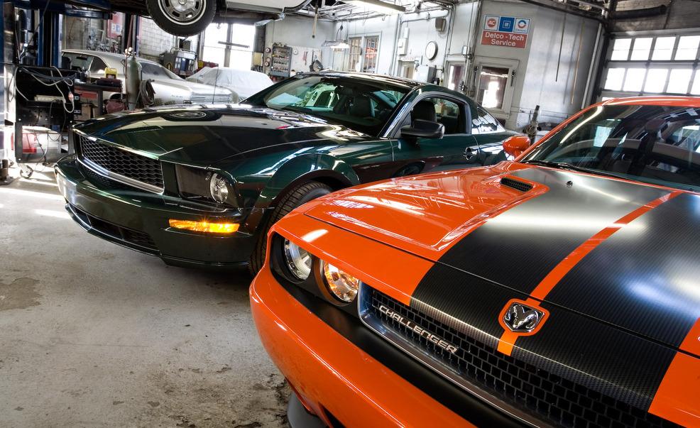 2008 Challenger SRT8 vs. Mustang Bullitt