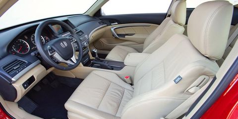 Motor vehicle, Steering part, Vehicle, Steering wheel, Car seat, White, Vehicle door, Car, Car seat cover, Personal luxury car, 