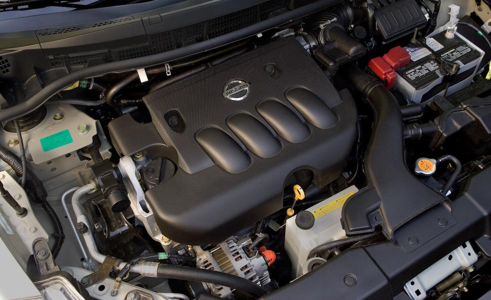 File:2013 Nissan Tiida 1.6T XV engine room.jpg - Wikimedia Commons