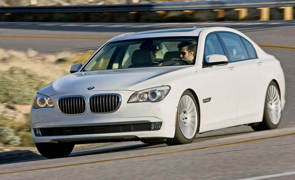 2009 BMW 750Li vs. 2009 Mercedes-Benz S550