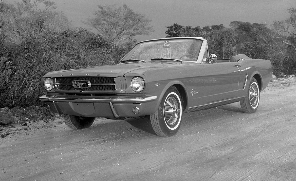 1964 12 ford mustang
