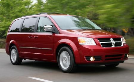 minivan chrysler 2008
