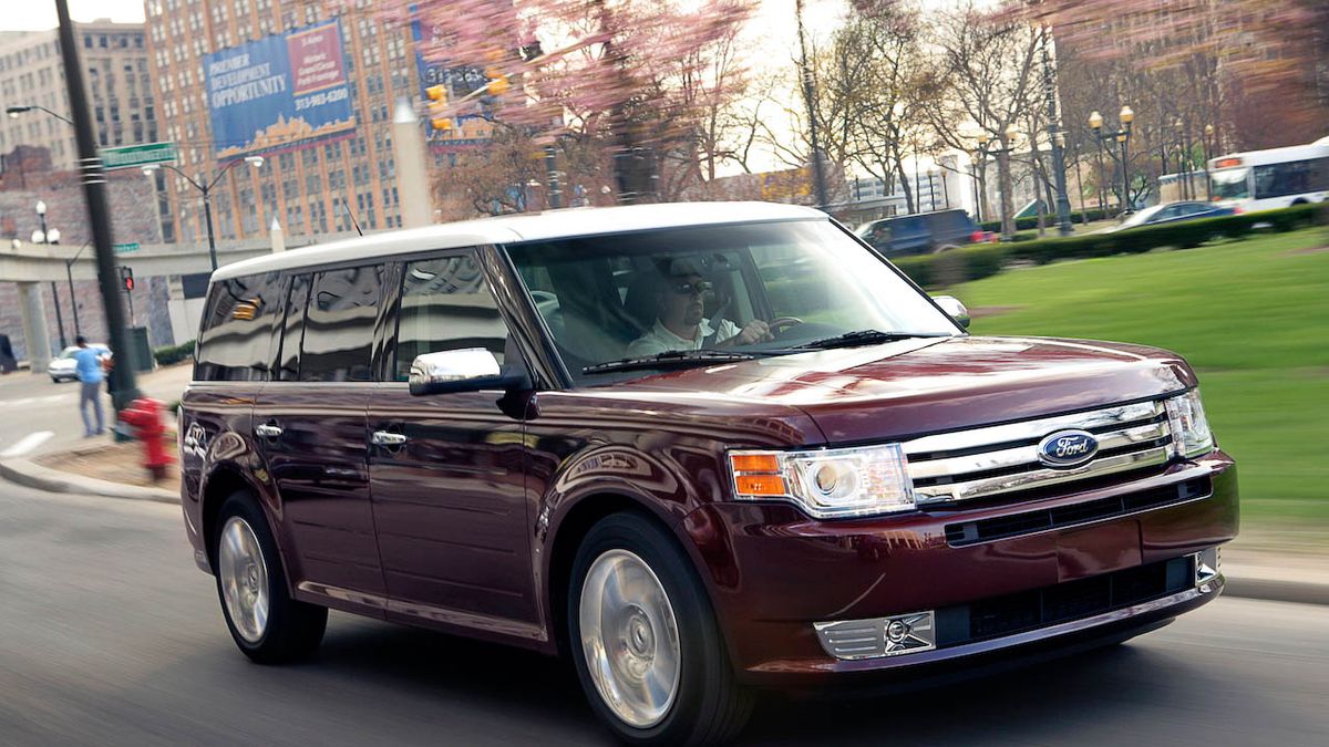 2009 Ford Flex official car of: I'm a single independent women who needs NO  man : r/regularcarreviews