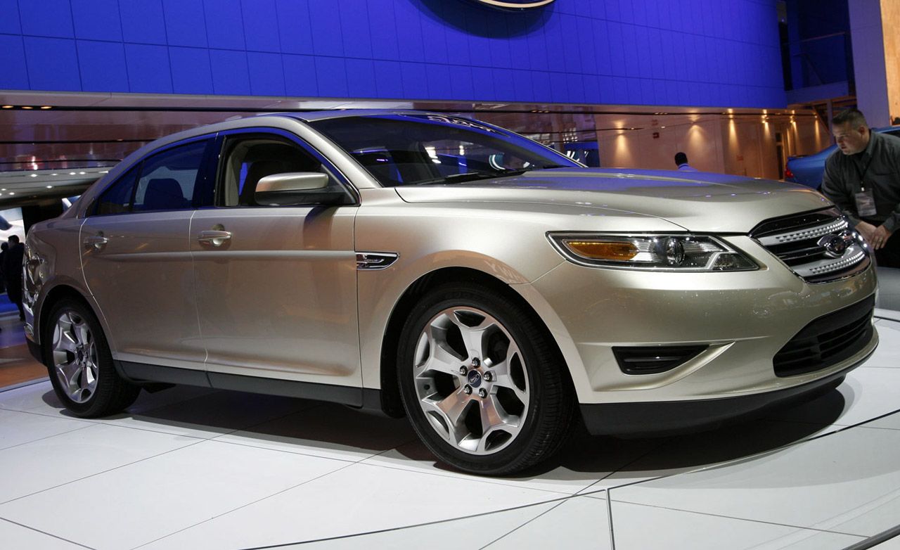 2010 Ford Taurus Revealed