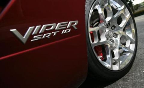 2008 dodge viper srt10 fender badge and wheel