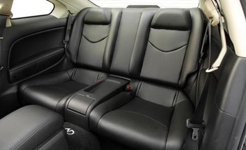 Motor vehicle, Mode of transport, Car seat, Car seat cover, Fixture, Head restraint, Vehicle door, Seat belt, Leather, Family car, 
