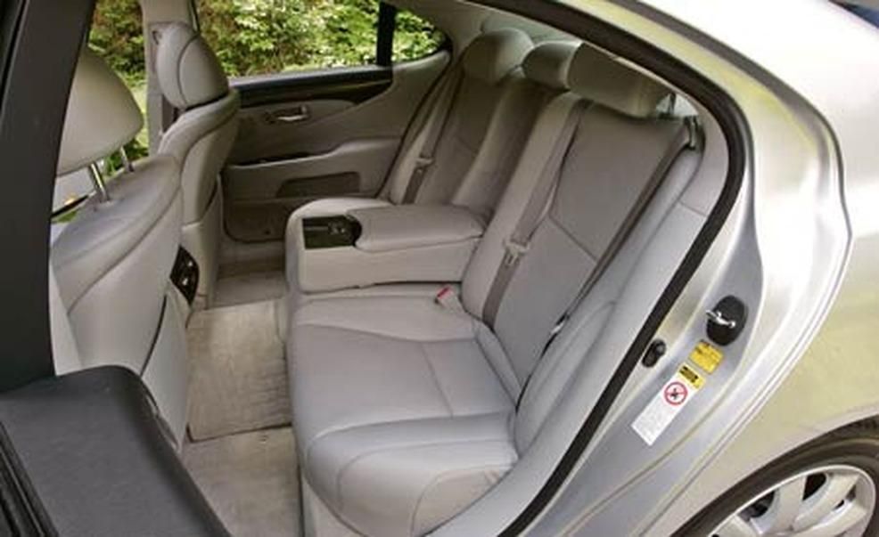 Tested: 2007 Lexus LS460 Moves Further Upmarket