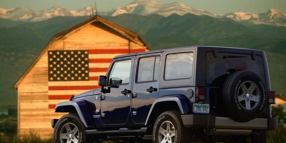 2012 Jeep Wrangler Freedom Edition Comes in Red, White, or Blue