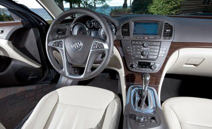 Motor vehicle, Steering part, Mode of transport, Steering wheel, Transport, Automotive design, Center console, White, Car, Glass, 