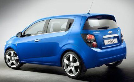 Chevrolet Aveo News: 2012 Chevrolet Aveo Hatchback Debuts - Car