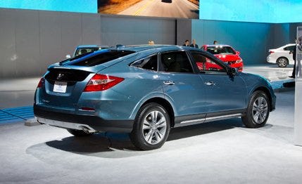 2017 Honda Crosstour Photos And Info 8211 News Car Driver Le