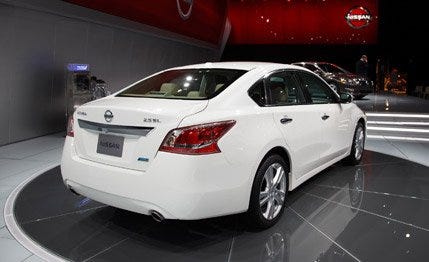 Nissan Altima Horsepower >> 2013 Nissan Altima Sedan Photos And Info 8211 News 8211 Car Nissan Altima Horsepower >> 2013 Nissan Altima Sedan Photos And Info 8211 News 8211 Car