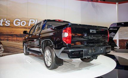 445 New Look 2005 toyota tundra limited double cab for Android Wallpaper