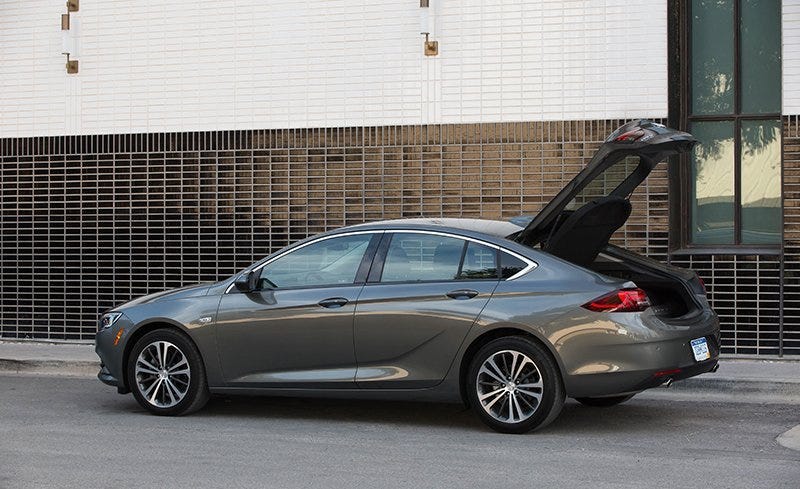 Trunk Ledge Kit | BUICK REGAL SPORTBACK 2018