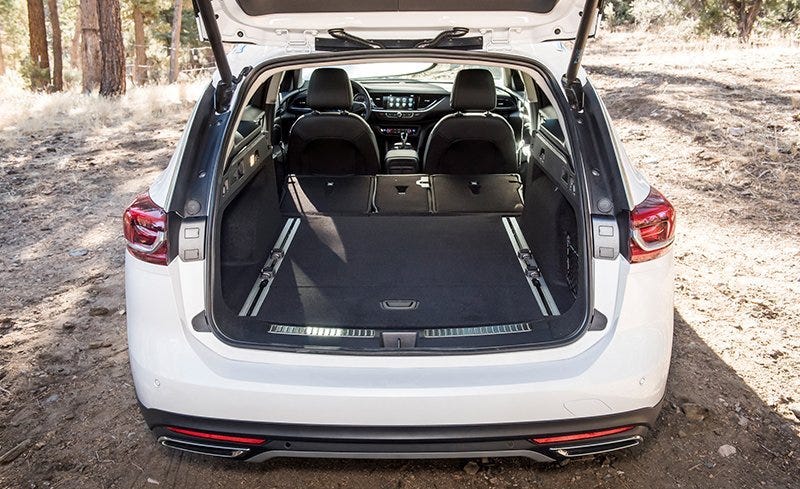 Trunk Ledge Kit | BUICK REGAL TOURX 2018 Trunk Ledge Kit | BUICK REGAL TOURX 2018