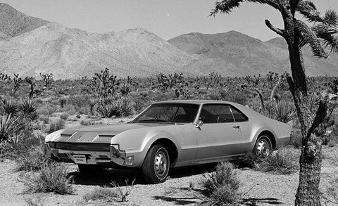 Land vehicle, Vehicle, Car, Motor vehicle, Coupé, Sedan, Classic car, Muscle car, Automotive exterior, Oldsmobile toronado, 
