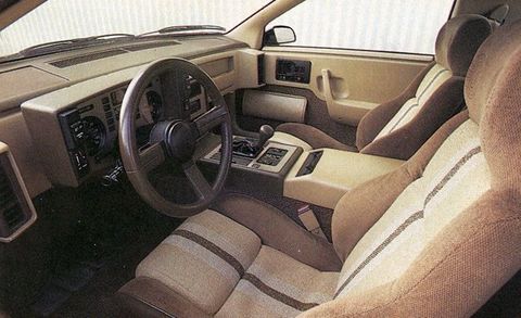 Motor vehicle, Steering part, Vehicle door, Steering wheel, Car seat, Center console, Fixture, Car seat cover, Personal luxury car, Luxury vehicle, 