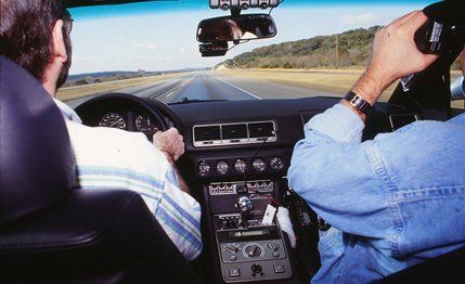 Motor vehicle, Automotive mirror, Mode of transport, Steering part, Vehicle, Steering wheel, Automotive design, Electronic device, Radio, Center console, 
