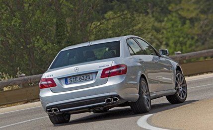 12 Mercedes Benz E63 Amg First Drive 11 Review 11 Car And Driver