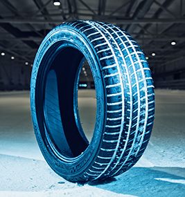 Blue, Automotive tire, Rim, Synthetic rubber, Parallel, Metal, Space, Composite material, Circle, Engineering, 