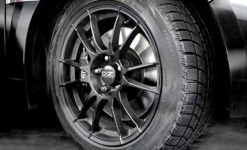 Tire, Wheel, Automotive tire, Automotive wheel system, Alloy wheel, Transport, Automotive design, Rim, Spoke, Automotive exterior, 