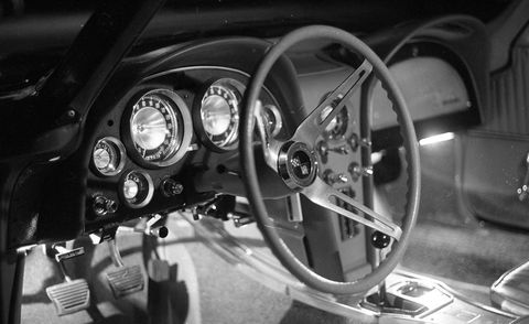 1963 chevrolet corvette sting ray interior
