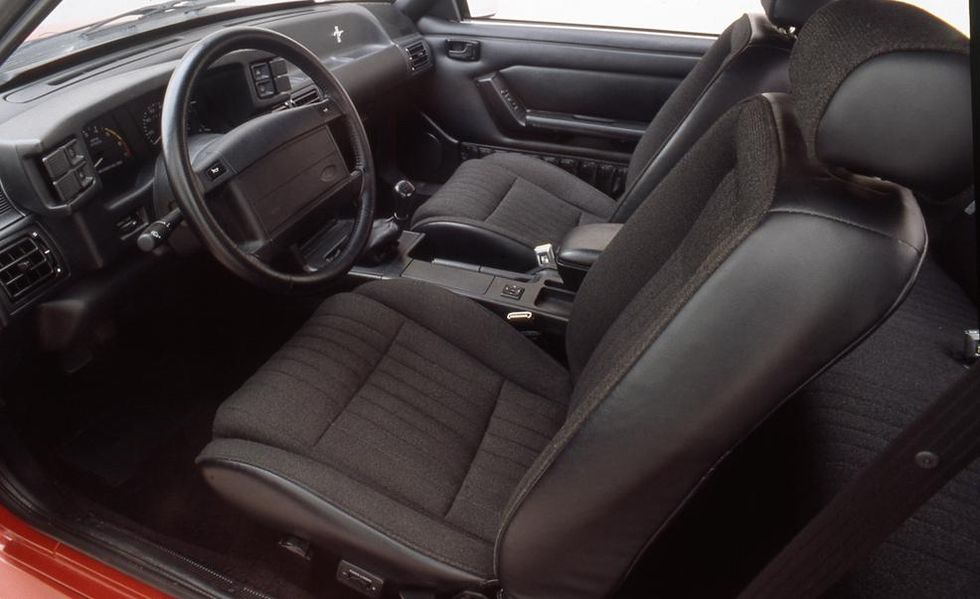 1993 ford mustang cobra interior