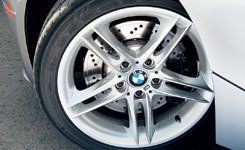 Wheel, Tire, Automotive tire, Alloy wheel, Blue, Automotive wheel system, Rim, Spoke, Transport, White, 