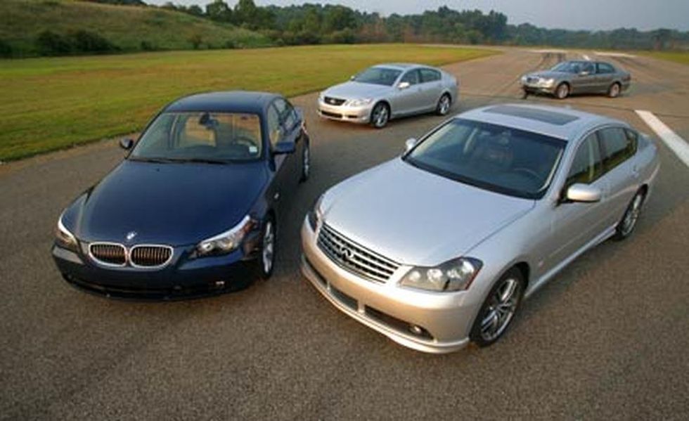 2007 bmw 550i, 2007 infiniti m45 sport, 2007 lexus gs450h, and 2007 mercedes benz e550