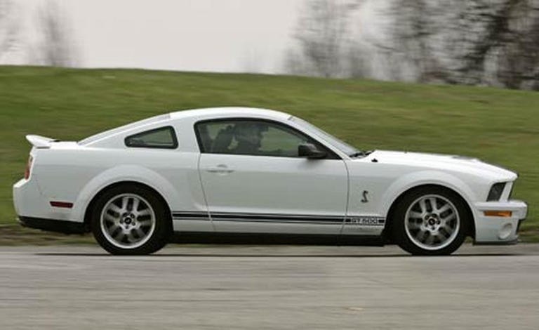 Tested: 2007 Ford Mustang Shelby Gt500 Vs. 2006 Chevy Corvette