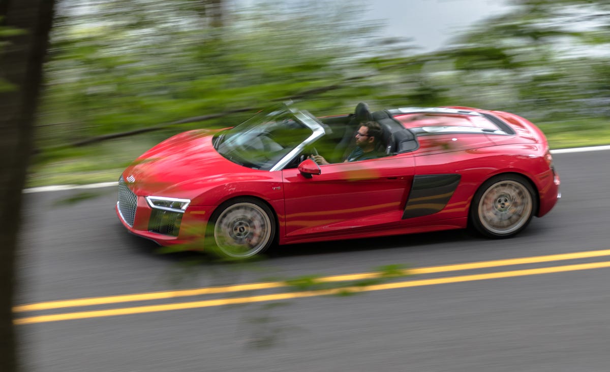 2017 Audi R8 Review, Pricing, and Specs