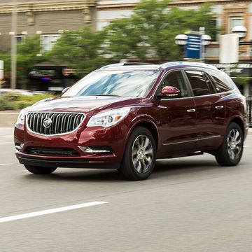 2017 buick enclave suv driving