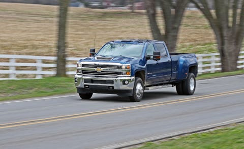 2017 Chevrolet Silverado 2500HD / 3500HD driving 2017 chevrolet silverado 2500hd 3500hd