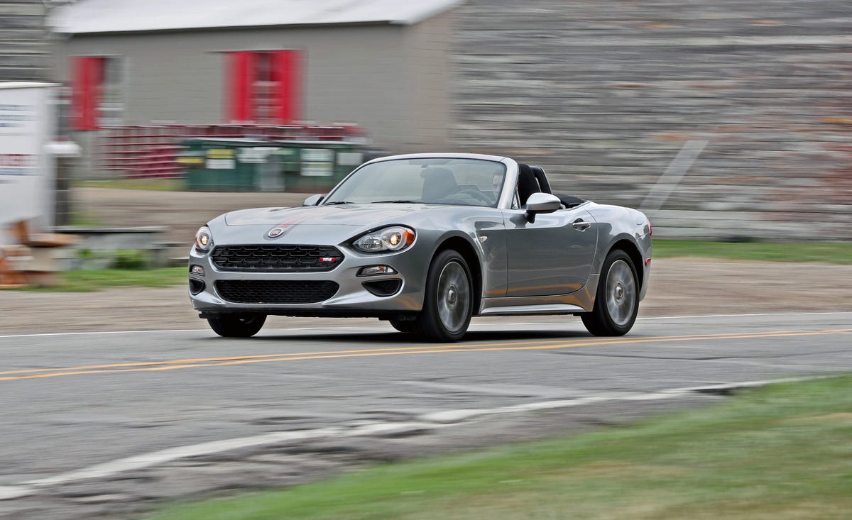 17 Fiat 124 Spider Review Pricing And Specs